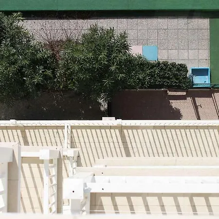 艾格隆c酒店 酒店